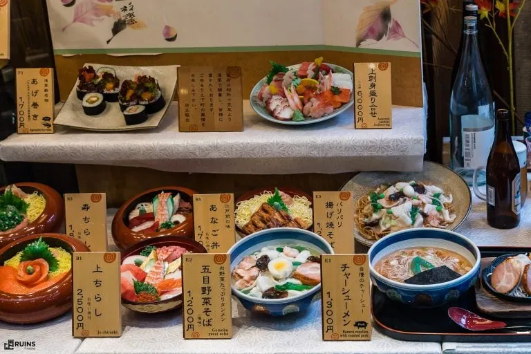 Пластиковые лапша, рамэн, осьминоги, угри, etc