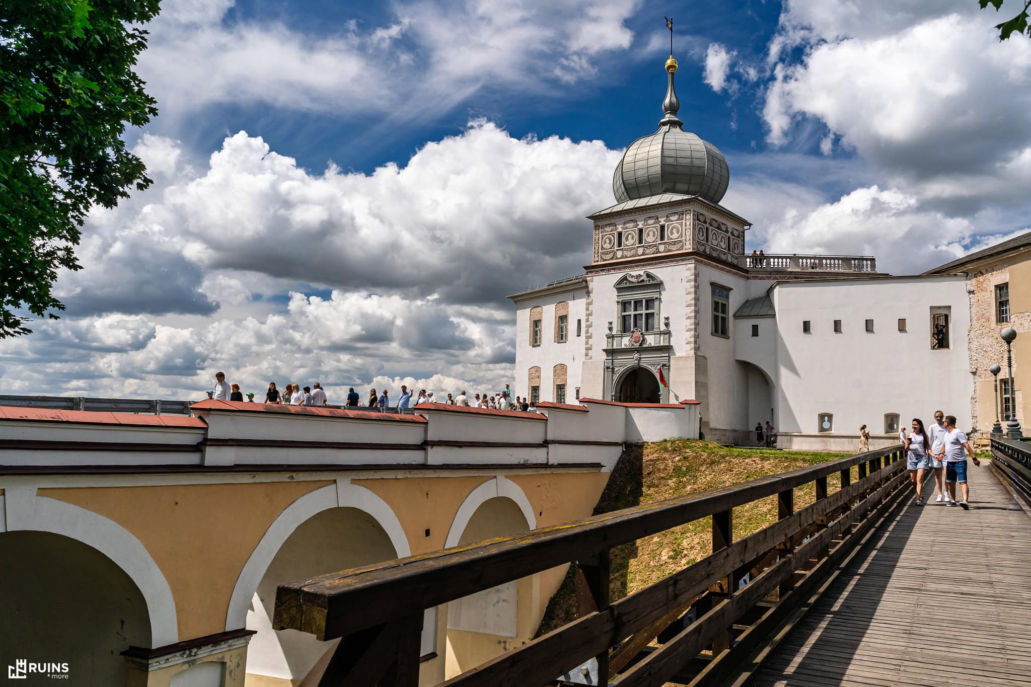 Мост между Старым и Новым замками через замковый ров. Гродно, Беларусь. Поздний ренессанс. Вторая половина XVII века