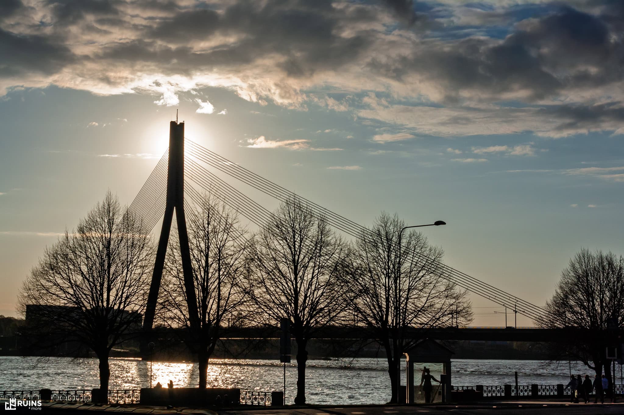 Вантовый мост через реку Даугава. Рига, Латвия. 1981 г.